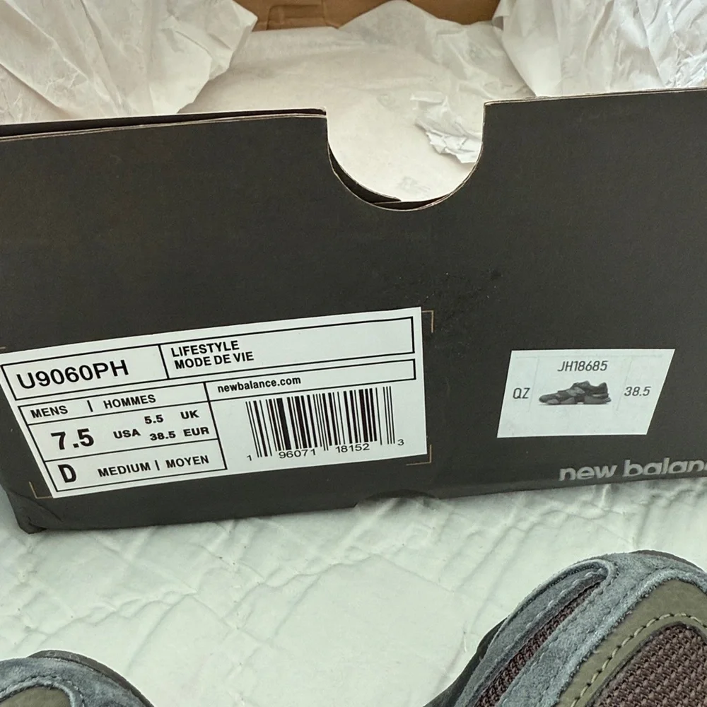 New Balance 9060 Blacktop Dark Moss EU38.5/US7.5 - Picture 10 of 11